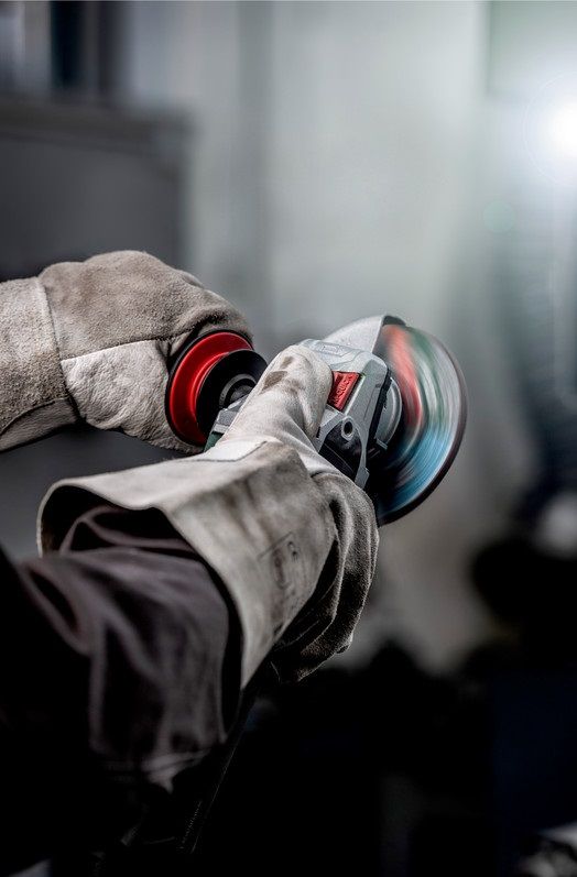Шлифмашина угловая Metabo WEV 17-125 Quick RT, 125мм, 1700Вт, 2800-11000об/мин, 2.5кг