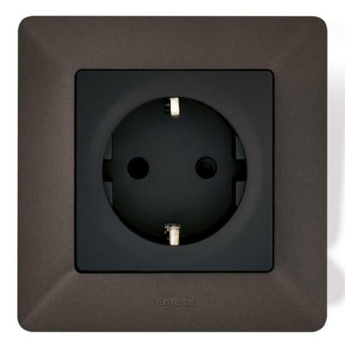 Розетка 2К+З Schuko Legrand Valena Life, 16А, 250V, зі шторками, автоматичні клеми, матовий чорний