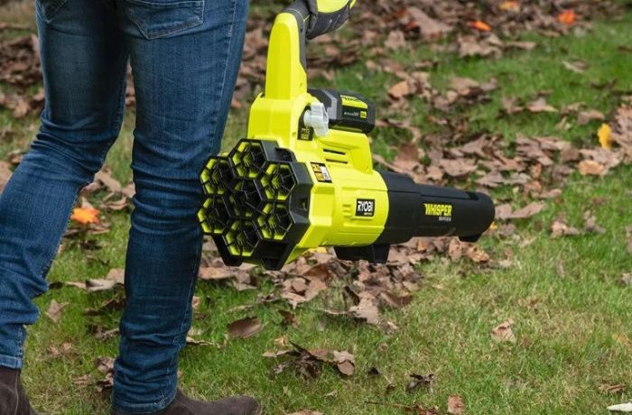 Повітродув садовий акумуляторний Ryobi Max Power RY36BLXA-140P 36В акб 1х4А·год ЗП 176км/год 3.5кг