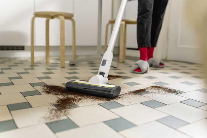 Пылесос Karcher беспроводный KVA 2, конт пыль -0.6л, автон. раб. до 40мин, вес-2.06кг, белый
