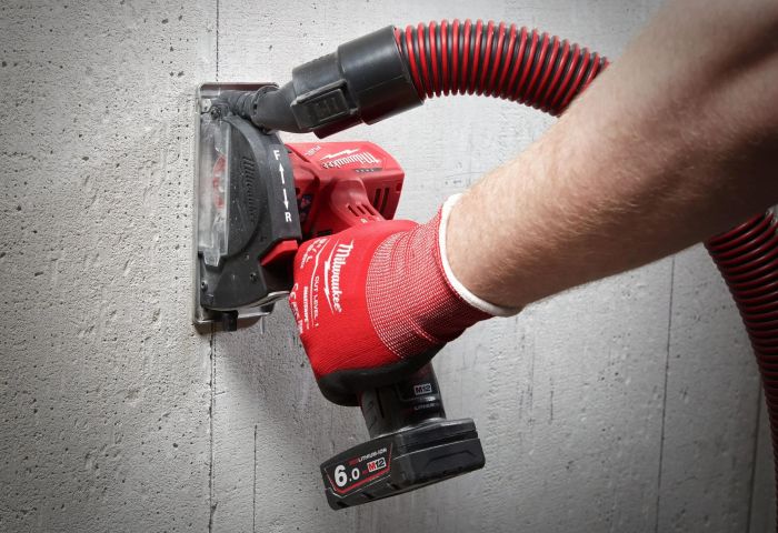 Шлифмашина угловая аккумуляторная Milwaukee M12 FCOT 76мм 12В 1кг