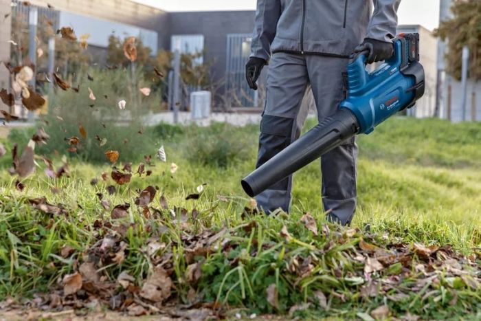 Повітродув садовий акумуляторний Bosch Professional AdvancedLeafBlower 18В-750 198 км/год 2.8кг без АКБ та ЗП