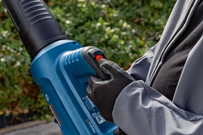 Повітродув садовий акумуляторний Bosch Professional AdvancedLeafBlower 18В-750 198 км/год 2.8кг без АКБ та ЗП