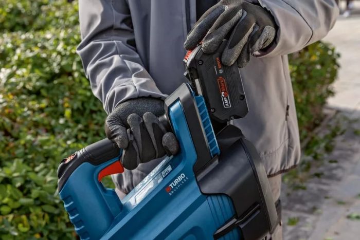 Повітродув садовий акумуляторний Bosch Professional AdvancedLeafBlower 18В-750 198 км/год 2.8кг без АКБ та ЗП