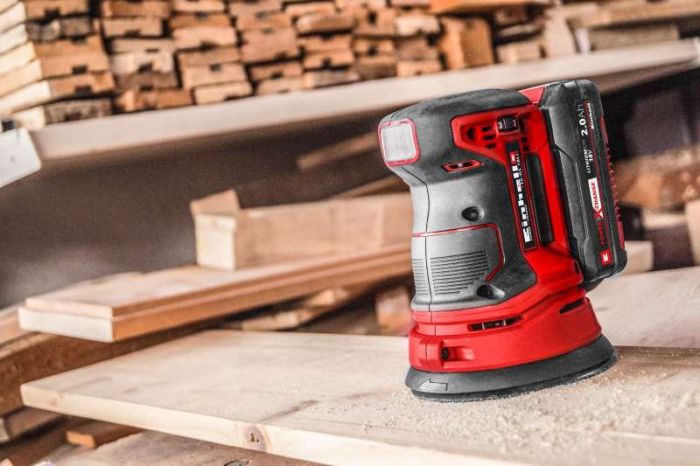 Шлифмашина эксцентриковая аккумуляторная Einhell TE-RS 18 Li Kit, 18В,акб 1х2.5А·час 125мм, 14000-22000кол/мин, 1.2кг
