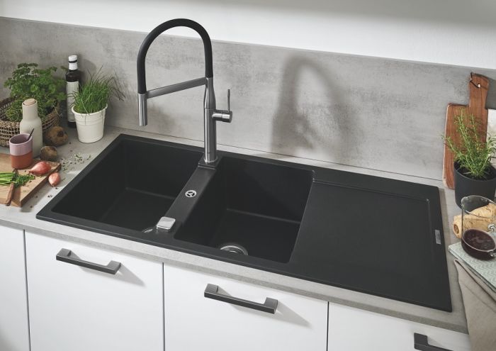 Смеситель для кухни Grohe Essence, длина излива - 240мм, поворотный/гибкий, 1рычаг, супер сталь.