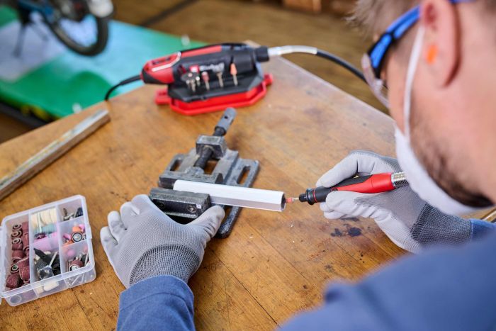 Шлифовально-гравировальное устройство Einhell TC-MT 150 E, 150 Вт, 10000-35000 об/мин, гибкий вал, набор насадок, 0,56 кг