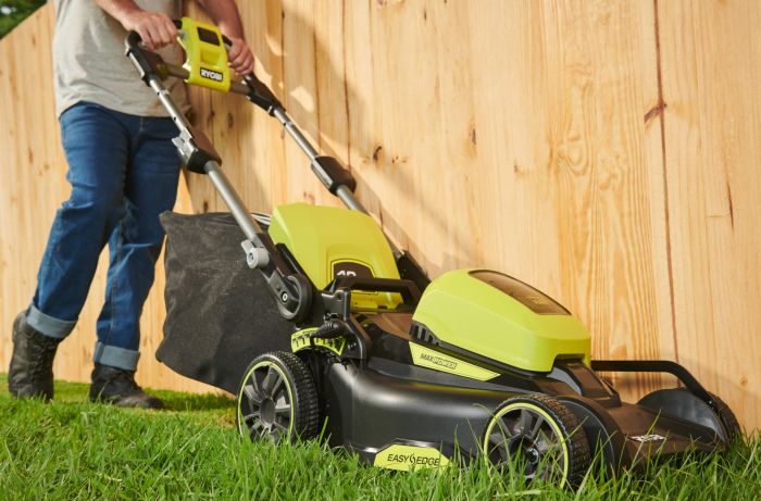 Газонокосилка аккумуляторная Ryobi Max Power RY36LM40A-140 36В акб 1х4А·ч 40см 50л 25-75мм 18.6кг