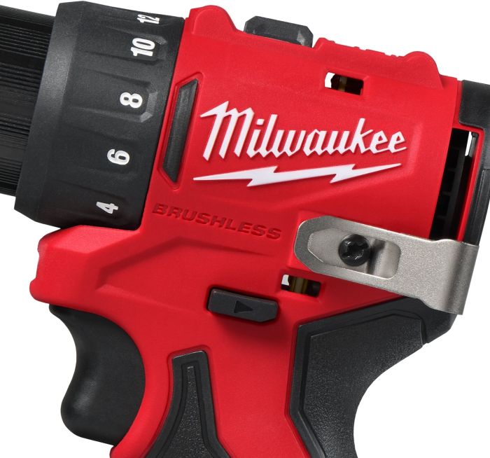 Шуруповерт-дрель аккумуляторная Milwaukee M12 BLDDRC-202C 12В 2х2А·час 40Нм 0-550-1700об·мин ЗП C12C кейс 1.2кг