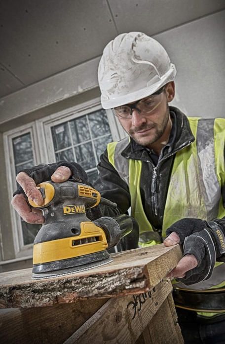 Шлифмашина эксцентриковая DeWalt 280Вт 8000-12000об·мин 125мм амплитуда 2.6мм 1.28кг
