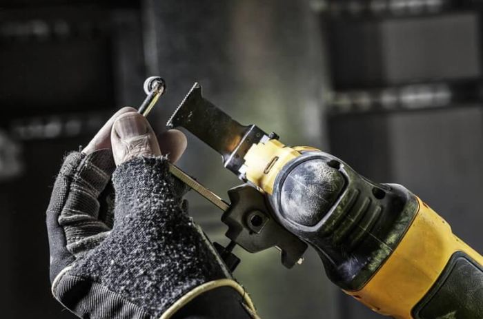 Багатофункціональний інструмент мережевий DeWalt 300Bт 0-22000кол/хв 1.5кг