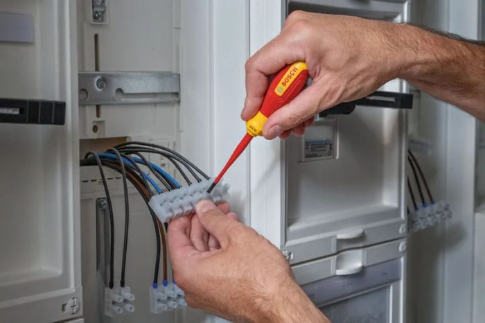 Отвертка Bosch Professional, SL3.5x75мм, VDE