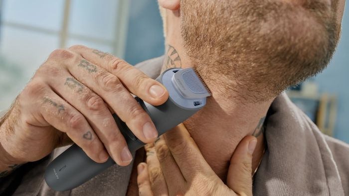 Триммер Philips Series 3000 для бороды и усов, акум., сталь, синий