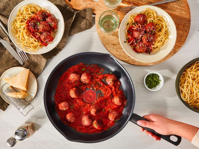 Сковорода с крышкой Tefal Day by Day, 20см, с крышкой, алюминий, бакелит, стекло, черный