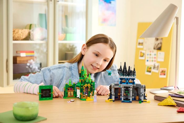 Конструктор LEGO Wicked Изумрудный город и замок Киамо-Ко