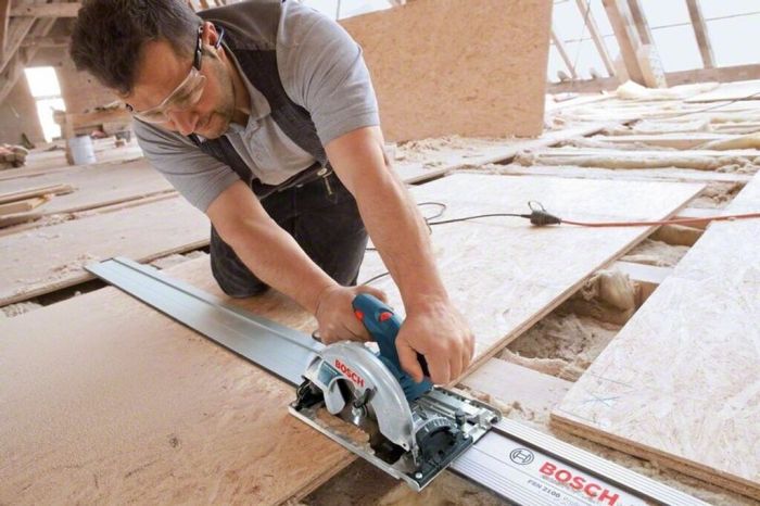 Направляющая для циркулярных пил Bosch FSN 2100, длина 2100мм