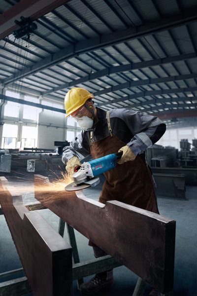 Шліфмашина кутова Bosch Professional GWS 27-230 J 230В 230мм 2700Вт 5800-6500об/хв 6кг
