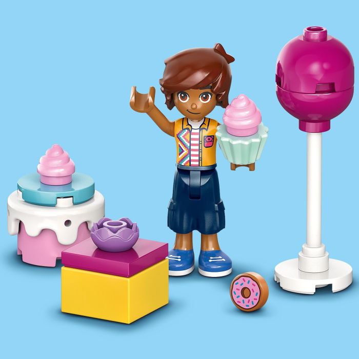 Конструктор LEGO Friends Автомобиль для доставки тортов с единорогами