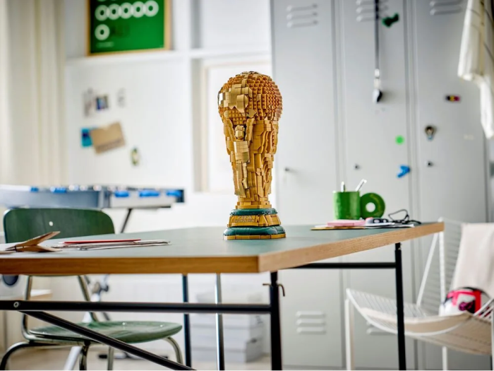 Конструктор LEGO Editions Football Официальйный трофей чемпионата мира по футболу FIFA