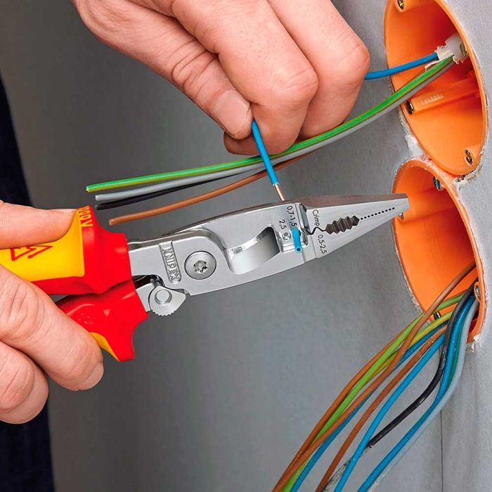 Клещи многофункциональные KNIPEX, диэлектрические, для работ под напряжением 10000В, 200мм