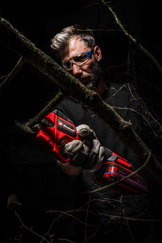 Секатор акумуляторний Einhell Professional GP-LS 18/28 X-Change PXC 18В акб 1х2.5А·год товщ. 28/14мм сталь SK5 ЗП 0.82кг