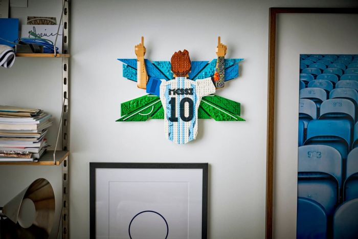 Конструктор LEGO Editions Football Лионель Мэсс — празднование