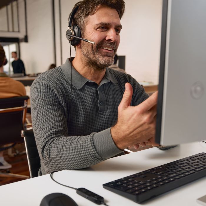 Гарнитура компьютерная стерео On-ear HP Poly Mission 825, USB-A, USB-C, 4 x Uni-mic, ANC, Beamforming, AI noise cancelling, Teams, Zoom, Google Meet, черный