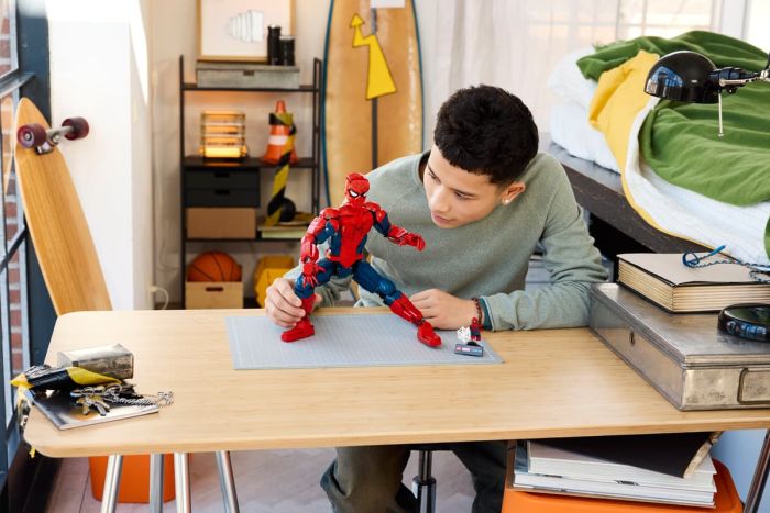 Конструктор LEGO Super Heroes Фигурка супергероя Человека-Паука