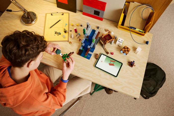 Конструктор LEGO Minecraft Станция ґастов