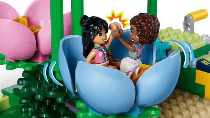 Конструктор LEGO Friends Карусель с цветами и чашками и сказочная фотобудка