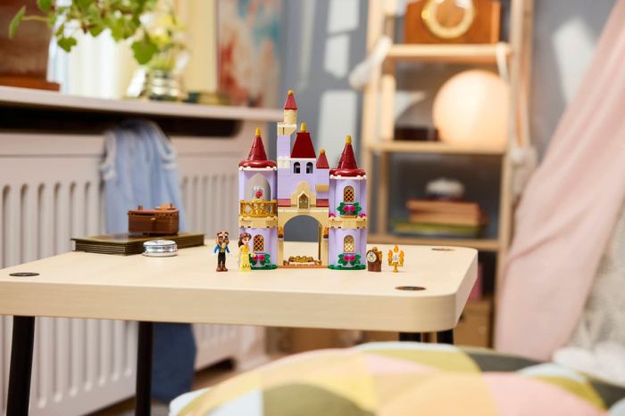 Конструктор LEGO Disney Princess Зачарованый замок Красавицы  и Чудовища