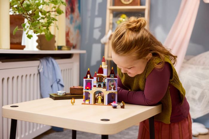 Конструктор LEGO Disney Princess Зачарованый замок Красавицы  и Чудовища