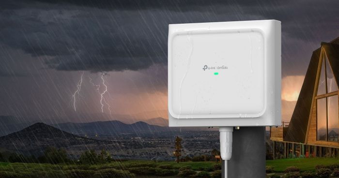 Точка доступа TP-LINK EAP772 OUTDOOR BE11000 1x2.5GE LAN, PoE, Внешняя