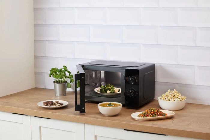 Мікрохвильова піч Gorenje, 20л, мех. керув., 700Вт, гриль, інвертор, чорний