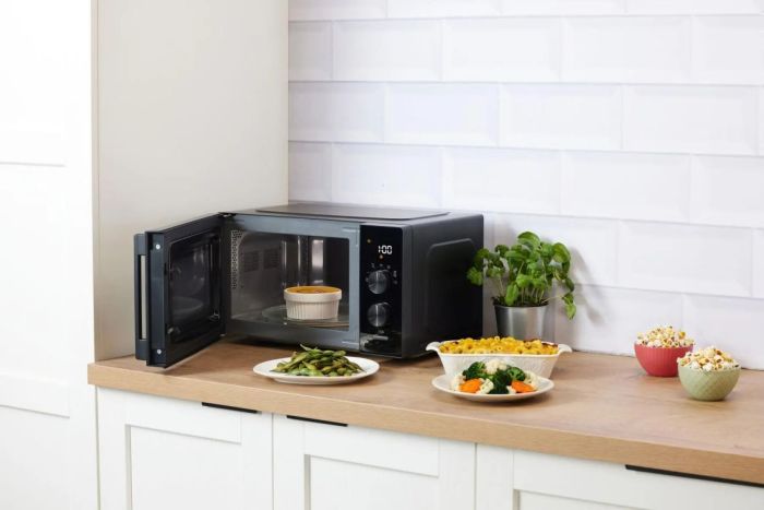 Микроволновая печь Gorenje, 20л, электр. управл., 800Вт, дисплей, 20 программ, инвертор, черный