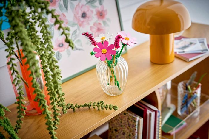 Конструктор LEGO Botanicals Квіти космеї