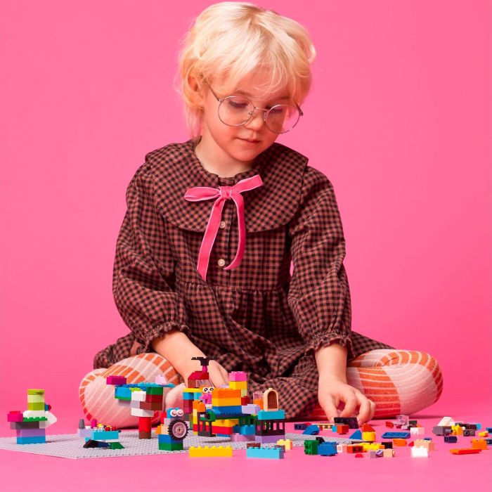 Конструктор LEGO Classic Базова пластина сірого кольору