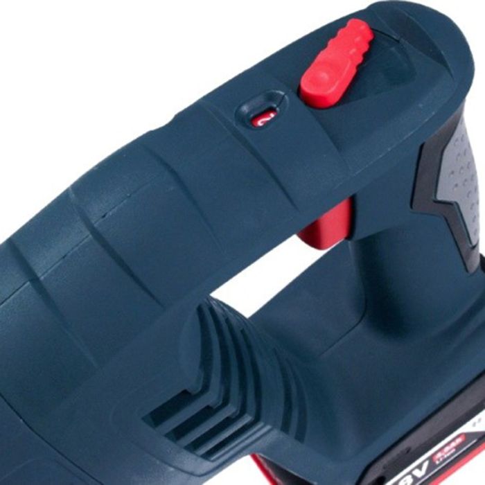 Пила сабельная аккумуляторная Bosch GKS 18 V-LI, 18В 1х4Ач, пропил 250мм, ход 24мм