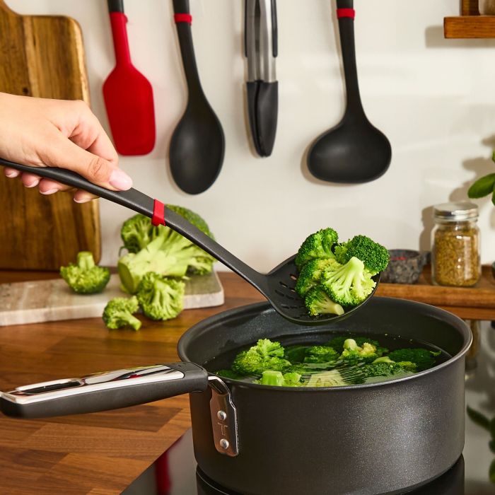 Шумовка Tefal, Ingenio+, пластик, нейлон, черно-красный