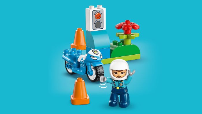 Конструктор LEGO DUPLO Town Синий полицейский мотоцикл