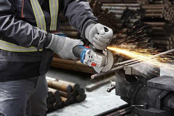Шліфмашина кутова акумуляторна Bosch Professional GWS 18V-8 125мм 18В 2x5А·год 0-11000об/хв 1.7кг кейс ЗП GAL 18V-40