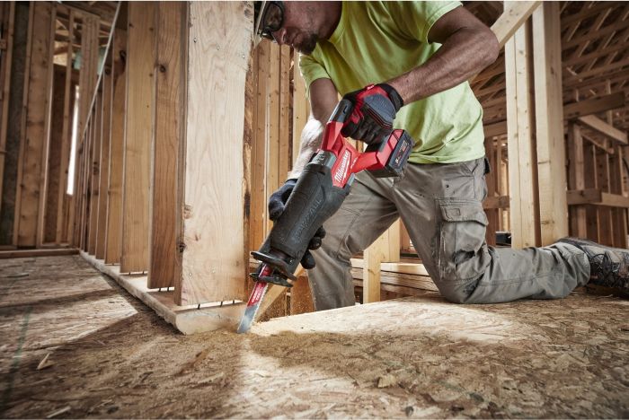 Пила сабельная аккумуляторная Milwaukee M18 FUEL ONE-KEY 18В пропил 300мм ход 32мм 3.8кг без АКБ и ЗП
