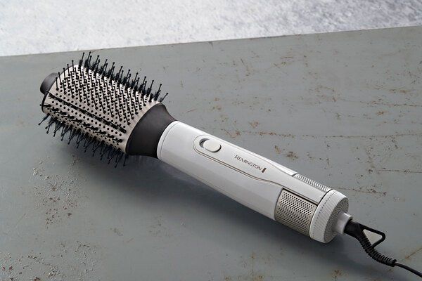 Фен-щітка Remington HydraLuxe, 1200Вт, 3 режими, іонізація, хол. обдув, кераміка, білий