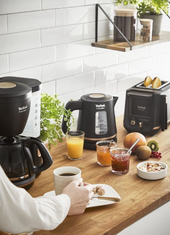Электрочайник Tefal Includeo 1л, пластик, черный