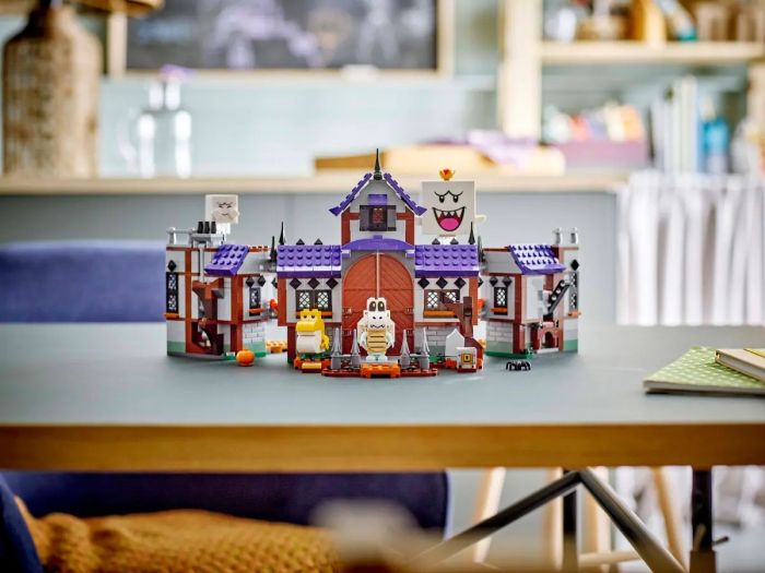 Конструктор LEGO Super Mario Усадьба с приведениями Бу-короля