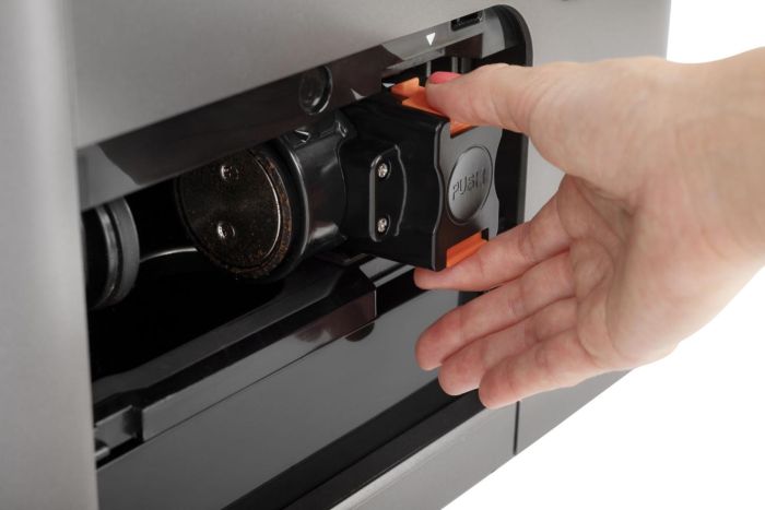 Кофемашина Gorenje, 1,5л, зерно, автомат.капучинатор, дисплей, авторецептов - 7, сенсорное управл., антрацит