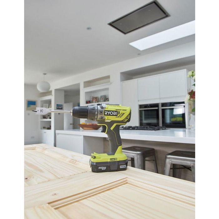 Шуруповерт-дрель ударный аккумуляторный Ryobi ONE+ R18PD2-215G 18В 2х1.5А·ч ЗУ 40Нм 400·1350об·мин 1кг