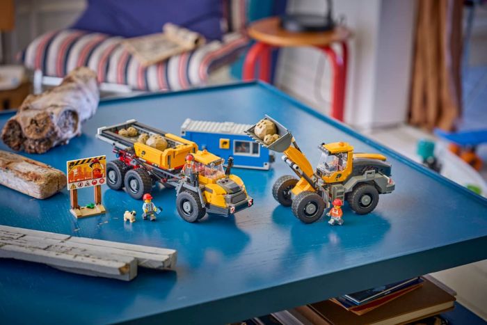 Конструктор LEGO City Самоскид і фронтальний ковшовий навантажувач
