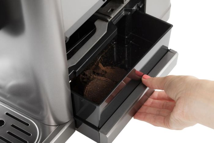 Кофемашина Gorenje, 1,5л, зерно, автомат.капучинатор, дисплей, авторецептов - 7, сенсорное управл., антрацит