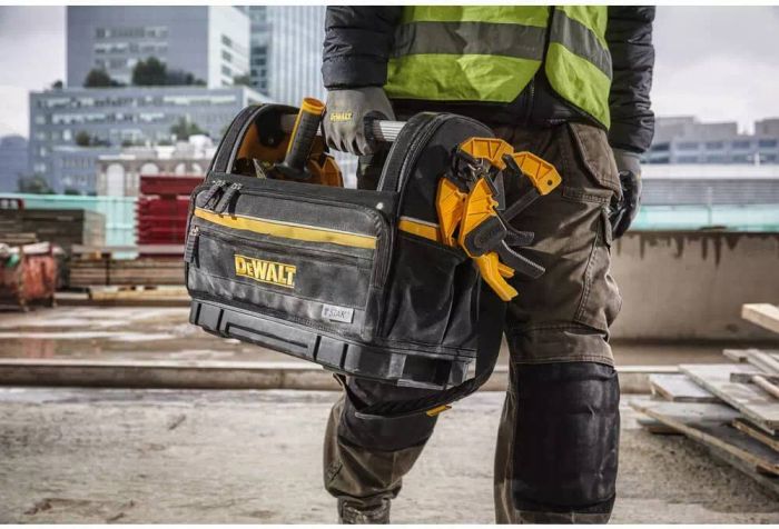 Сумка для инструмента DeWalt открытая, жесткая конструкция, полиэстер 1200D, 450x350x250мм